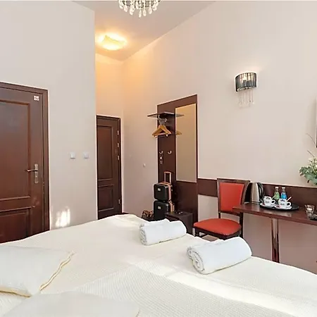 Hotel Modlin Palace