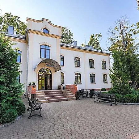 Modlin Palace